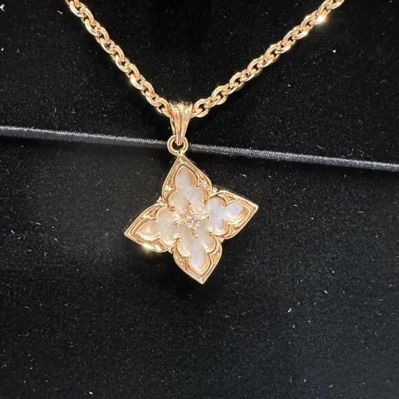 Neiman Marcus 14K Gold Plated CZ Clover Mother of Pearl Pendant - Picture 1 of 6